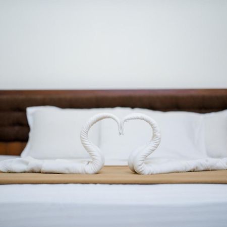 Athirappilly Ambady Resort Екстер'єр фото